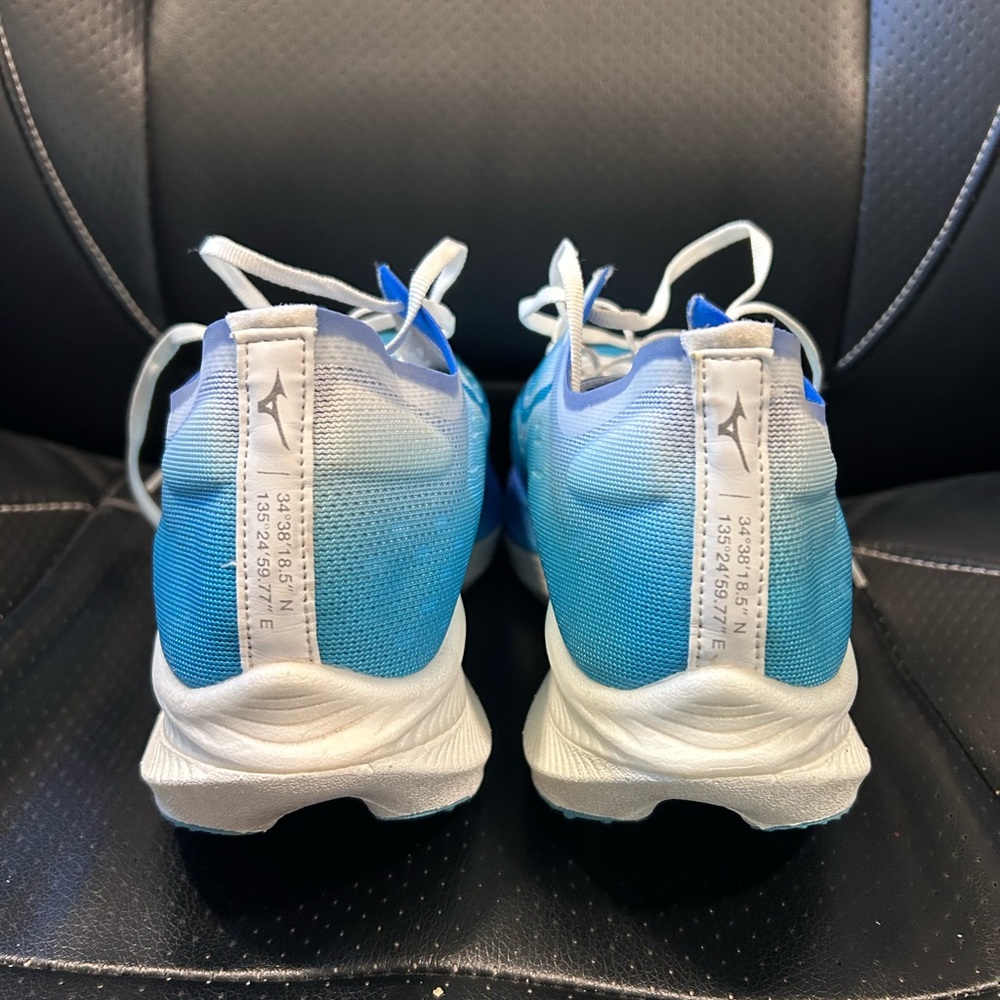 Mizuno Wave Rebellion Pro 2 Running Shoes - Picture 3 of 5